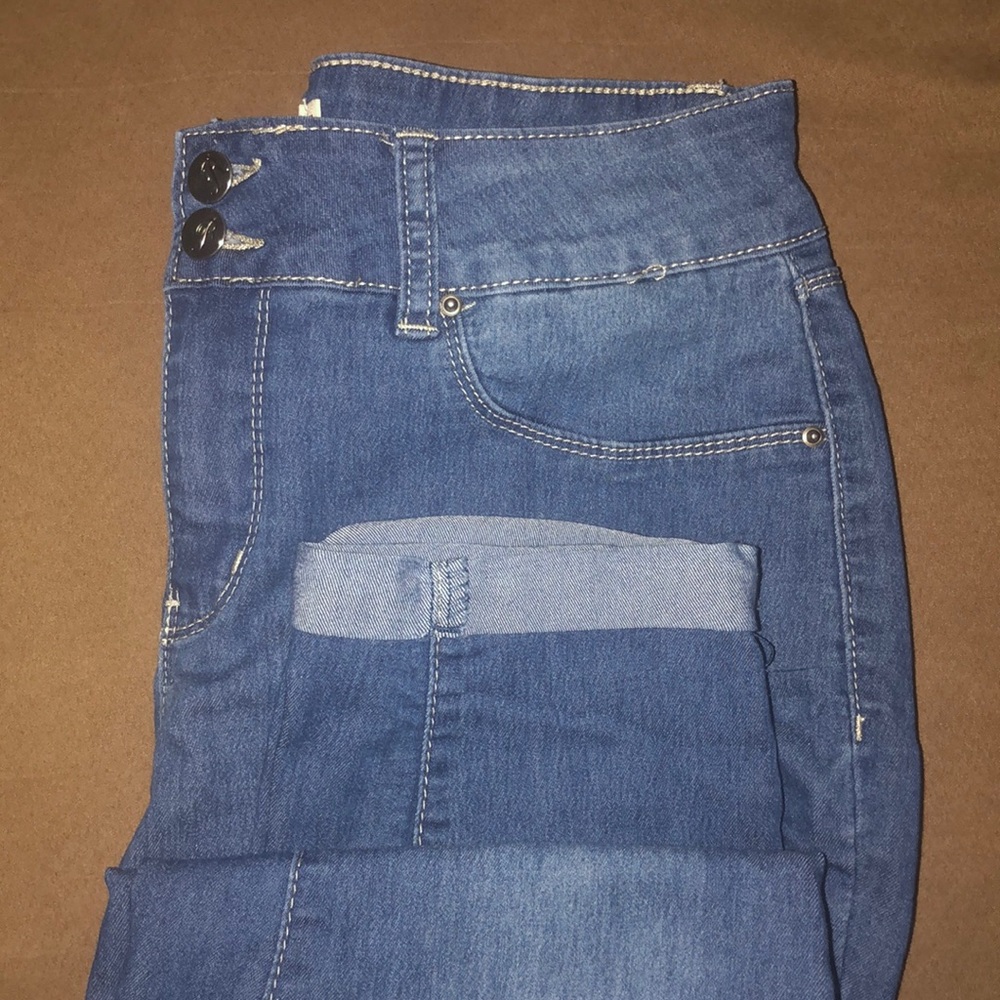 ⭐️LAST CHANCE⭐️ Royalty for me Y.M.I. Jeans⭐️